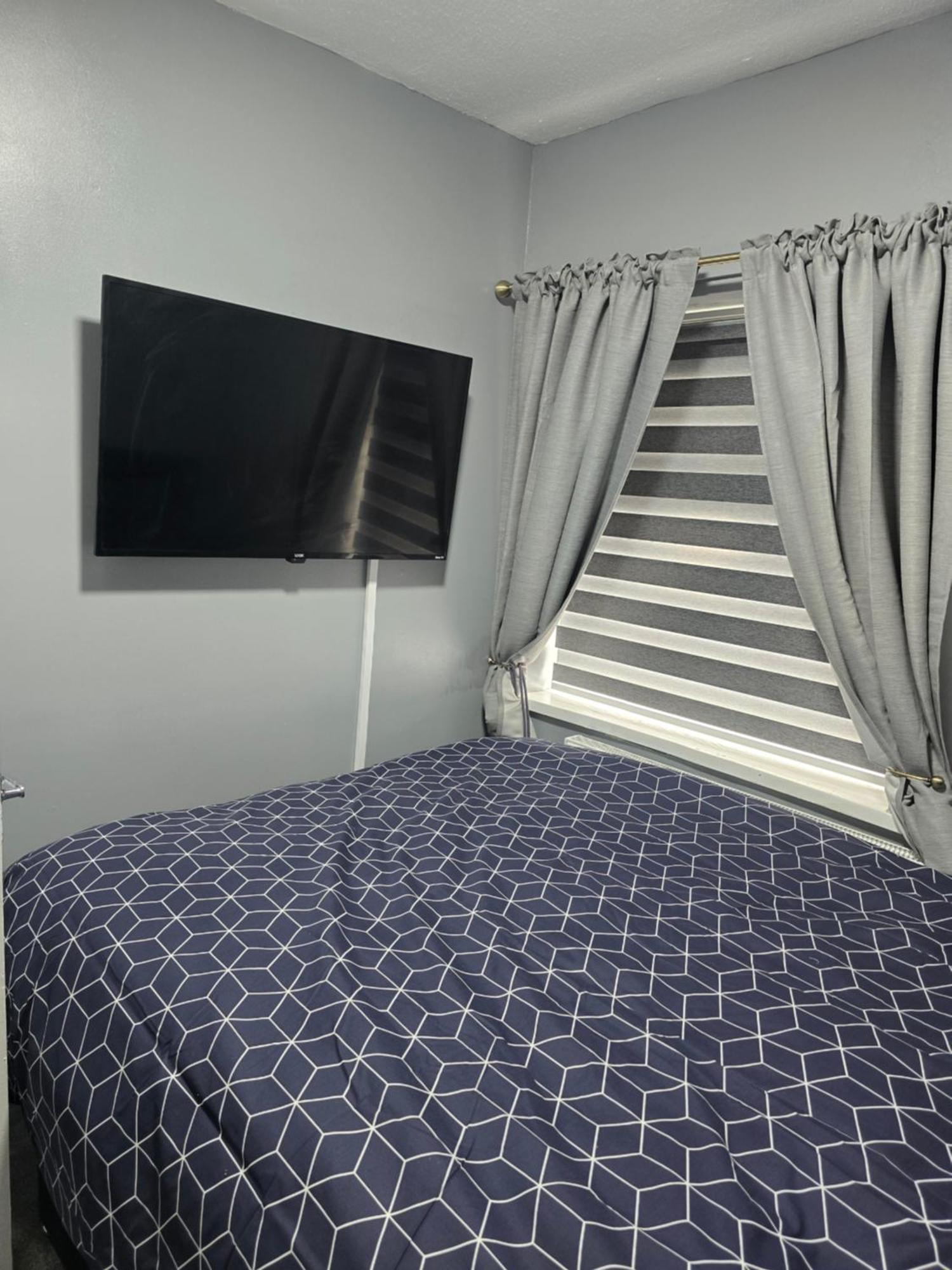 Manchester - House - Sleeps 6 - Parking - Garden Exterior foto